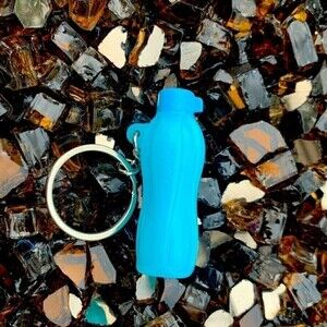 Tupperware eco smart water bottle keychain.